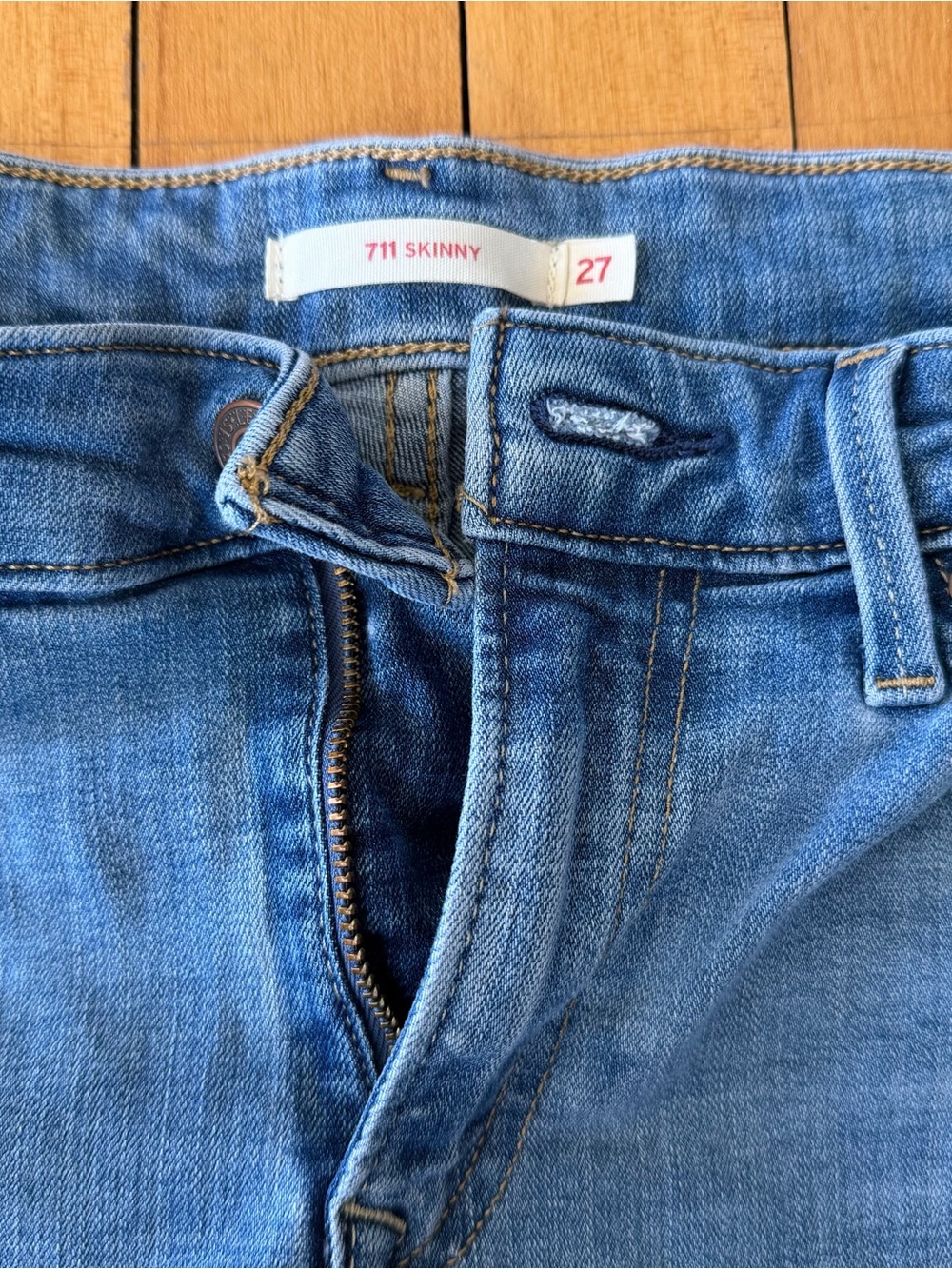 Levi’s 711 skinny jeans - Picture 4 of 4